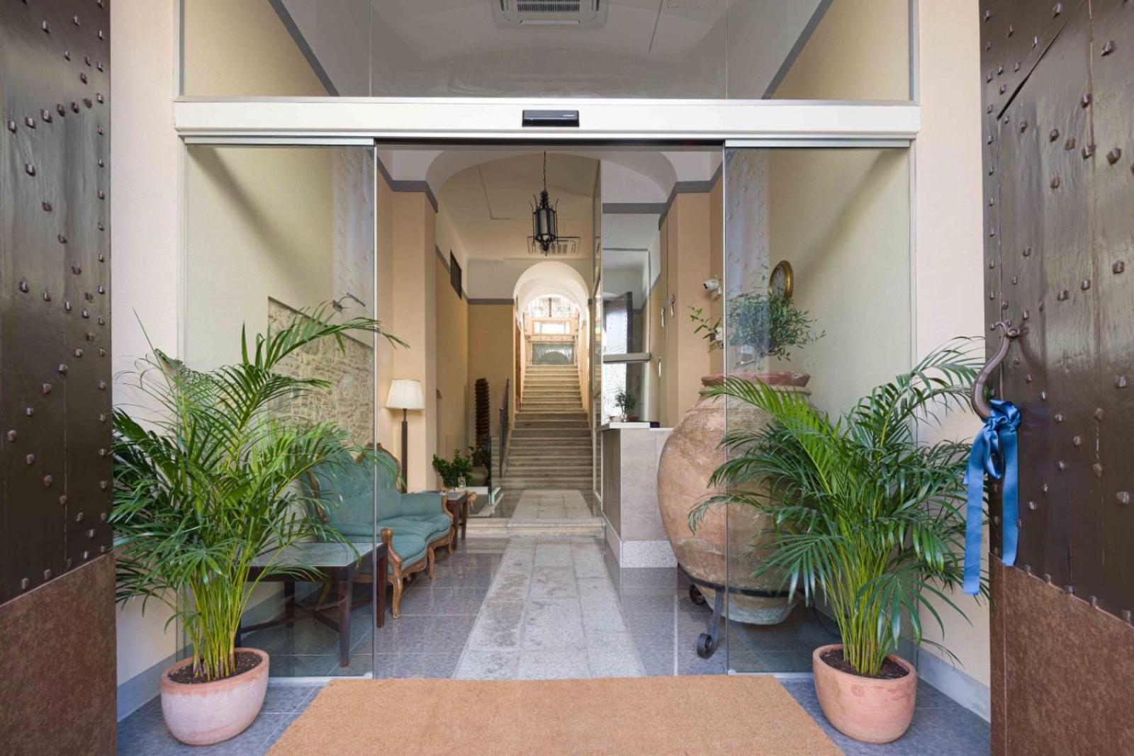 Le Corti - Dimora Storica Bed & Breakfast Polistena Exterior photo